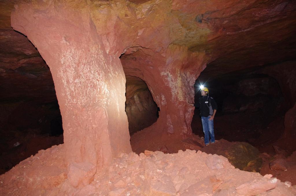Mine bauxite_Mazaugues Piliers fragiles (4).JPG