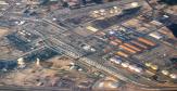 Vue aérienne d'une zone industrielle portuaire